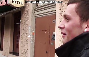 XXX Seorang gadis berambut merah cersex dewasa hot yang lucu disetubuhi oleh kerumunan pria