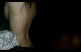 XXX Leli Lov menunjukkan kakinya cerita pesta sex hot