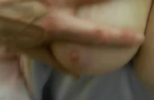 XXX Brunette telanjang, mengambil kontol dan menusuk mereka sendiri cerita panas inces