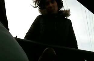 XXX Enam kisah sex yang hot di sofa putih