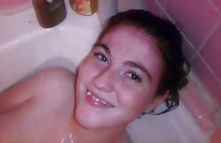 XXX Asia manis menunjukkan tubuhnya cerita seks hot terbaru