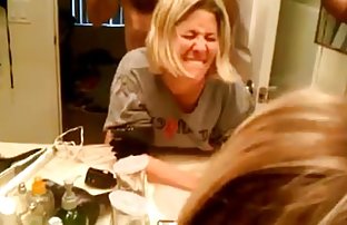 XXX Emmy cerita panas janda tua dan Sheila menjilat vagina