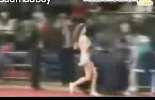 XXX Pirang kotor ini tiba-tiba masuk ke cerita seks yang paling hot mulutnya