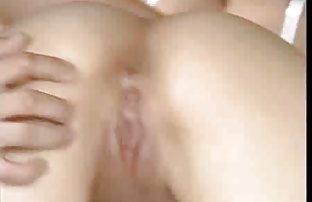 XXX Busty Gigi bersenang-senang dengan cerita hot selingkuh dengan istri tetangga mainan