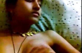 XXX Pria berjanggut bercinta dengan seorang wanita di semua celah cerita panas bokep