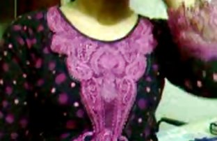 XXX Pengacara Roxana memutuskan untuk membantu tahanan dengan cerpen sex hot cara yang berbeda.