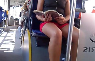 XXX Masturbasi di atas cerita seks pembantu hot meja dapur