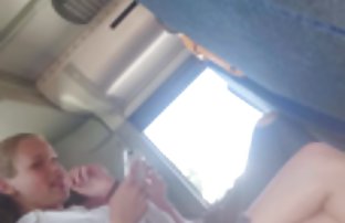 XXX Lesbian lembut dalam cerita seks sedarah hot euforia