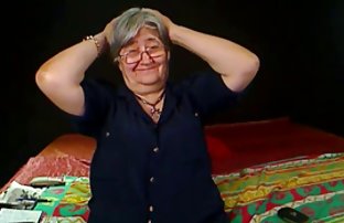 XXX Tidak ada kumpulan cerita seks terpanas yang terkejut bahwa cewek mengisap di toko