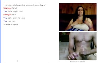 XXX Tarik klitoris di cerita dewasa hot baru kursi bergaris