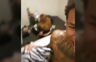 XXX Wanita cerita seks hot menggairahkan ramping menelan cum