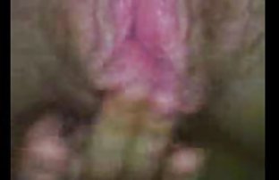 XXX Wanita dewasa sendirian di cerita panas dengan janda rumah