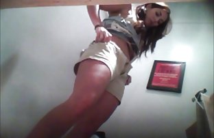 XXX Aaliyah Cinta masturbasi dan bermain dengan vaginanya cerita seks bergambar hot