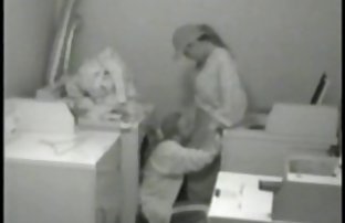 XXX Tiga siswa lesbian cerita seks hot nyata